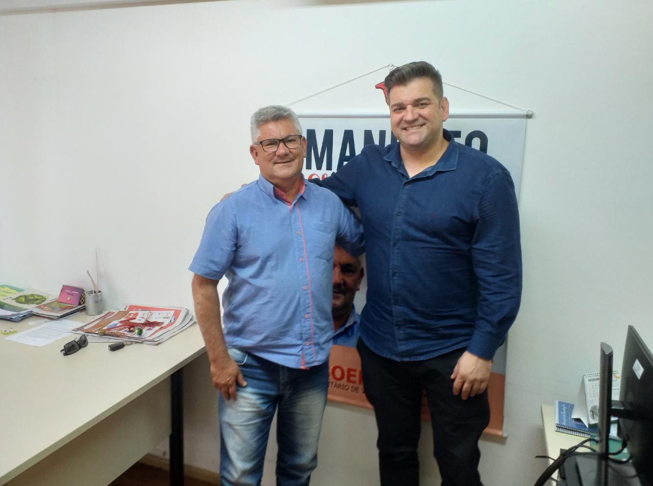 17/12/2019 - Nor Boeno recebe assessor do deputado federal Maurício Dziedricki na Câmara de Novo Hamburgo