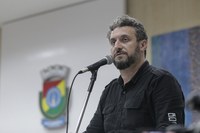 18/09/2018 - Vereador Issur Koch solicita mais vagas de estacionamento para idosos e pessoas com deficiência, no bairro Centro