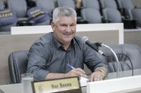 19/12/2018 - Vereador Nor Boeno solicita limpeza e cercamento de terreno na Bruno Werner Storck