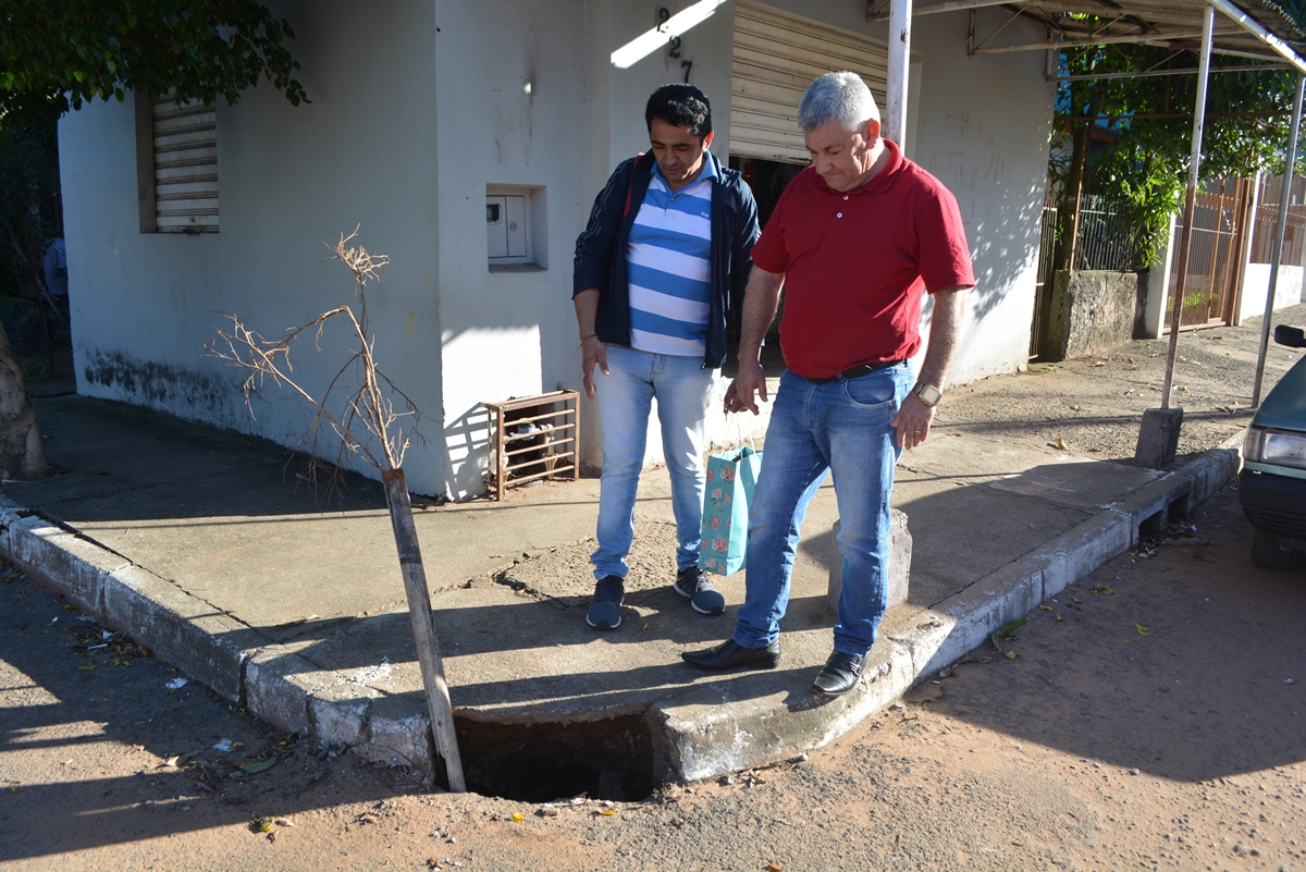 20/05/2019 - Vereador Nor Boeno solicita conserto de infiltração no bairro São José 