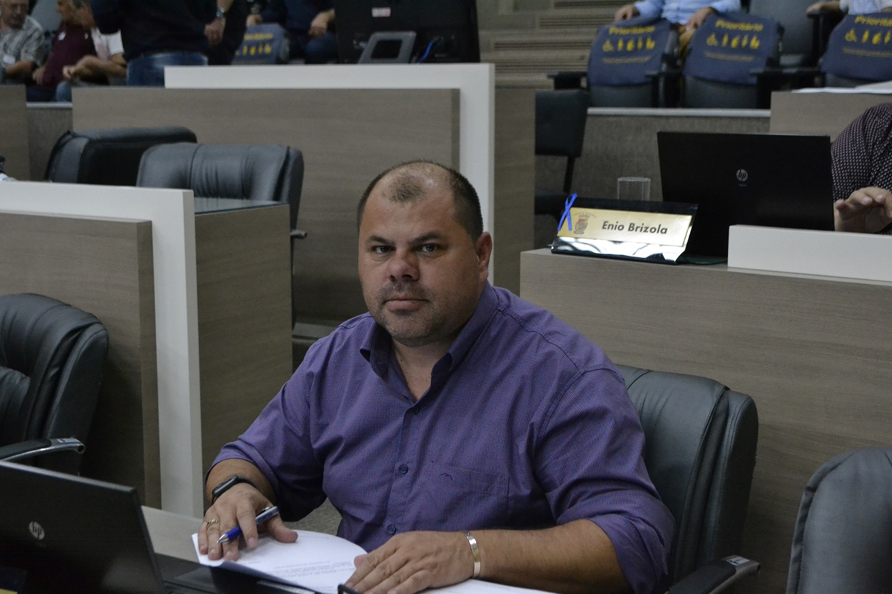 21/02/2020 - Fernando Lourenço requisita recolhimento de resíduos em diversos locais no bairro Canudos