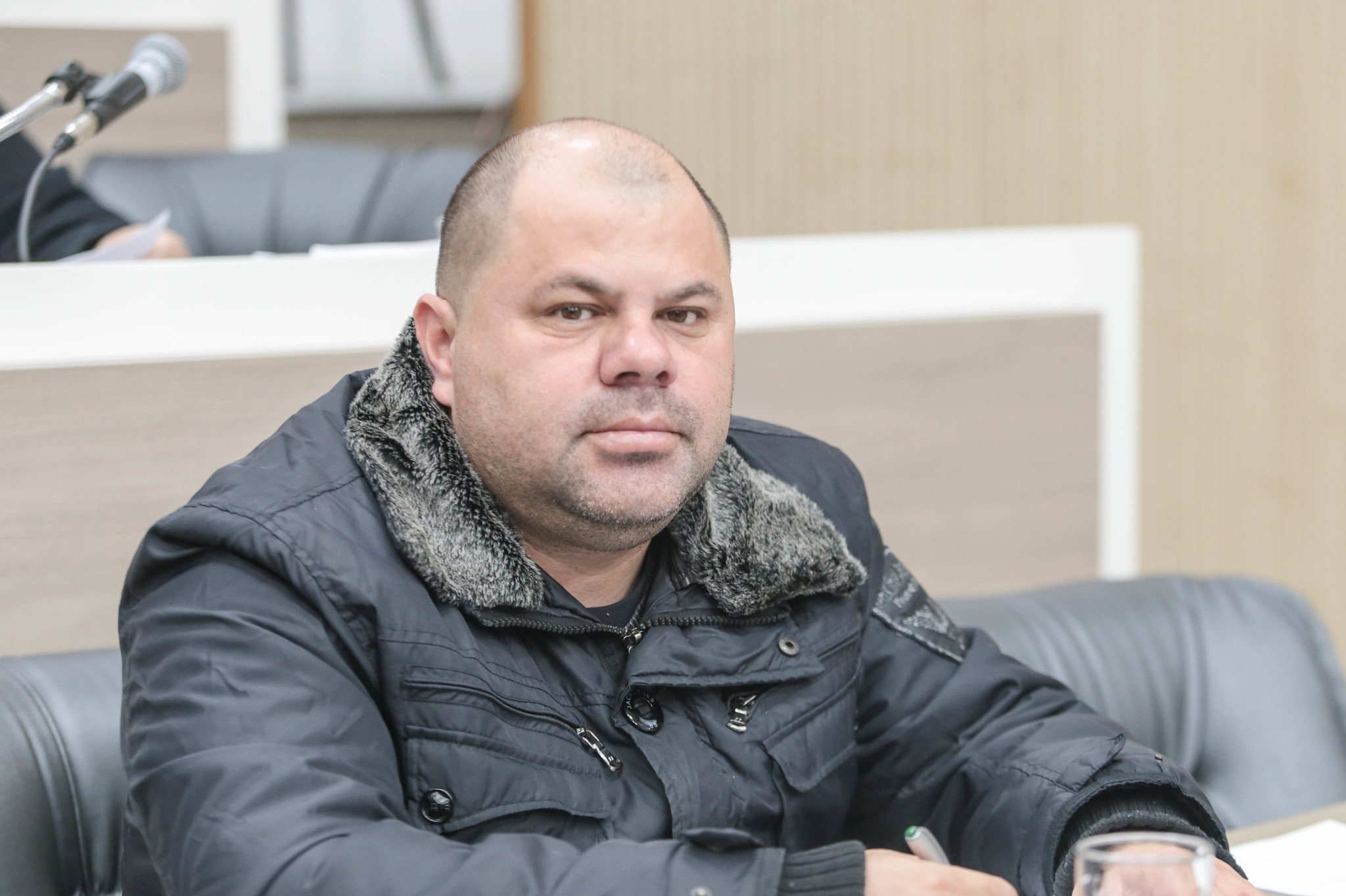 21/08/2019 - Fernando Lourenço requisita recolhimento de galhos na avenida Octávio Oscar Bender