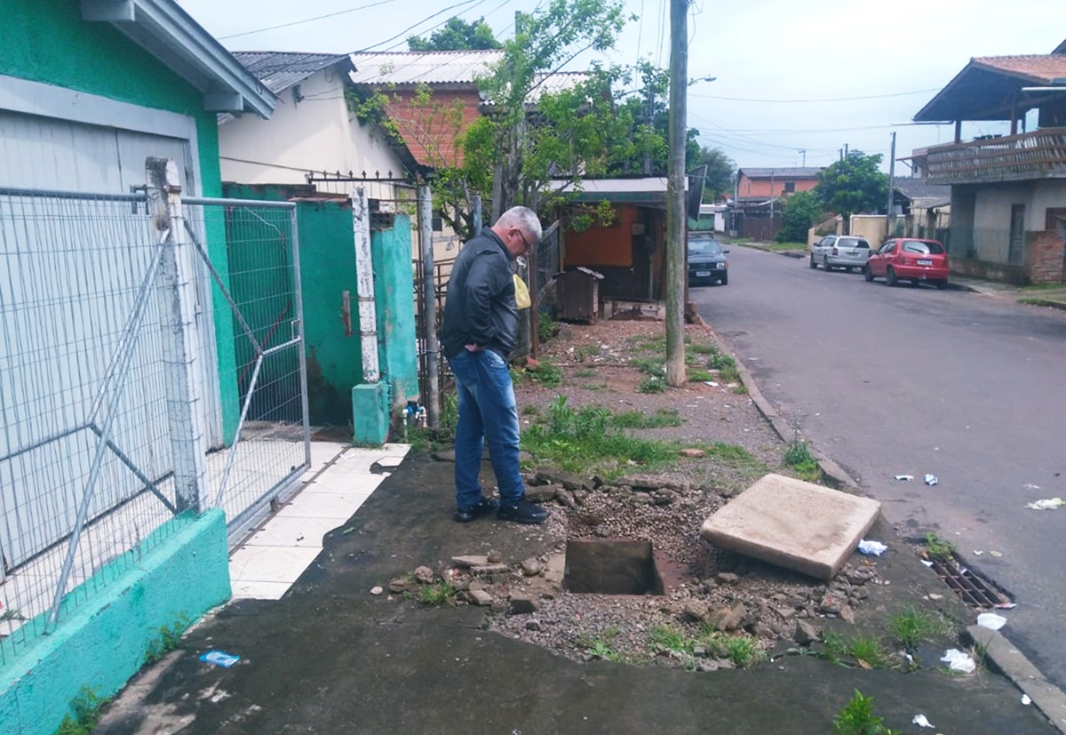 21/10/2019 - Vereador Nor Boeno solicita melhorias em rede de esgoto na rua Emílio Riegel