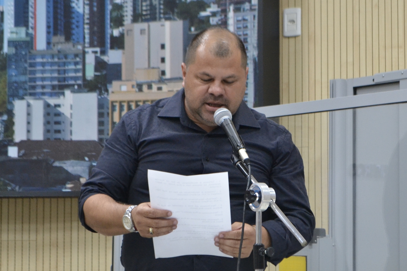 21/11/2018 - Vereador Fernando Lourenço alcança 400 pedidos de providências em 2018