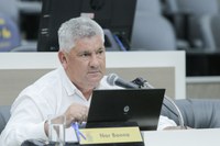 21/11/2019 - Vereador Nor Boeno requer operação tapa-buracos em rua no bairro Rincão