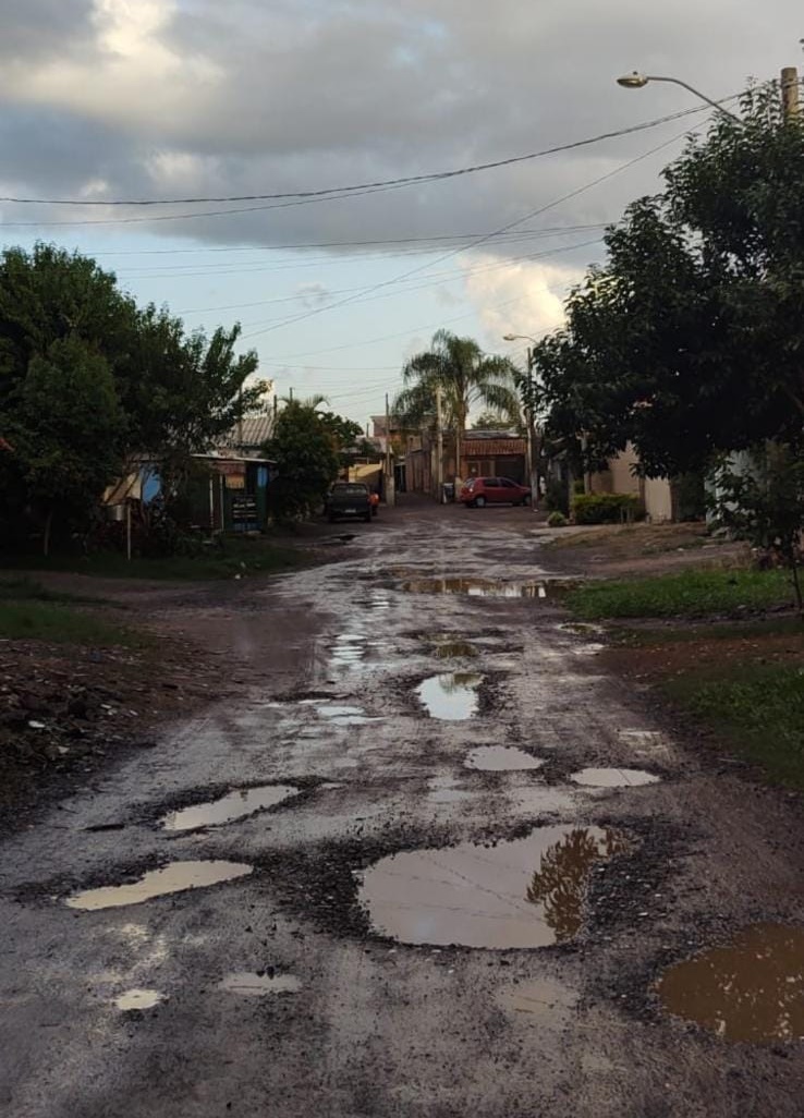 22/03/2022 - Vereador Nor Boeno solicita melhorias em rua do bairro Santo Afonso