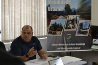 22/04/2020 - Fernando Lourenço solicita serviços no bairro Canudos