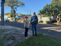 22/05/2026 - Vereador Nor Boeno acompanha demanda de moradores na rua Bruno Werner Storck
