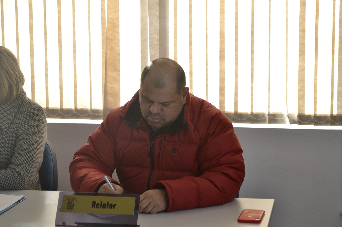 22/08/2019 - Fernando Lourenço requer troca de tampa de boca de lobo na rua Sílvio Gilberto Christmann