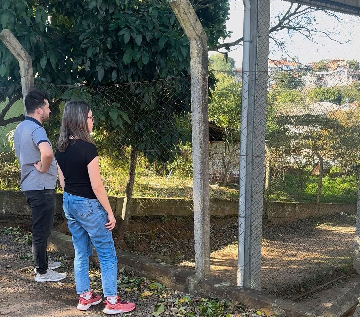 22/08/2025 - Vereador Eliton Ávila ouve demandas da comunidade escolar da Elvira Brandi Grin 