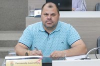 22/10/2019 - Fernando Lourenço requisita troca de lâmpada na rua Domingos de Almeida