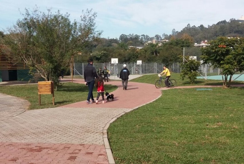 23/04/2019 - Cristiano Coller apresenta proposta para construção de um cachorródromo
