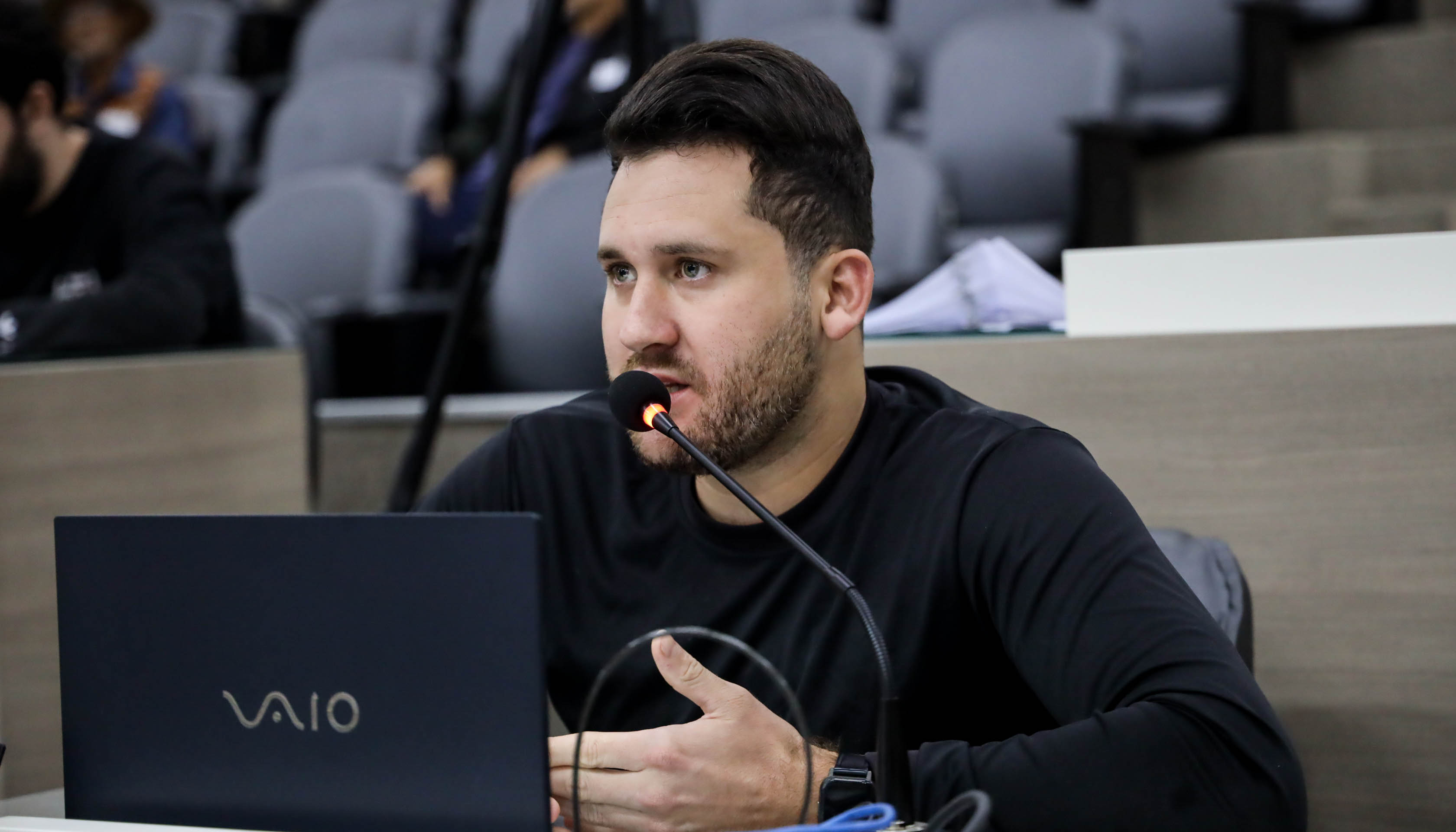 23/05/2025 - Vereador Eliton Ávila visita bairro São Jorge e ouve demandas da comunidade