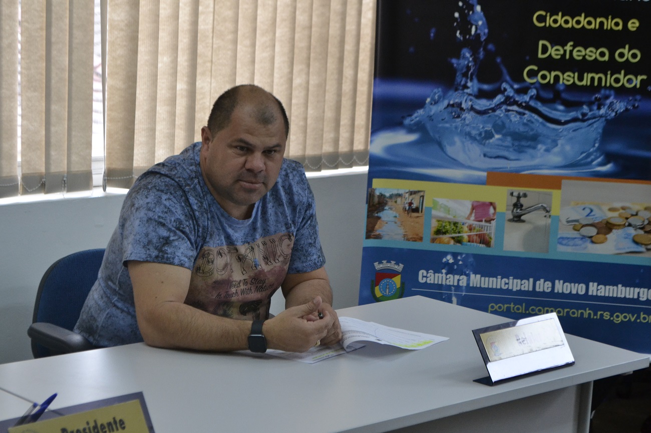 23/09/2019 - Fernando Lourenço demanda recolhimento de entulhos na rua Danilo de Oliveira