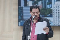 23/09/2019 - Vereador Inspetor Luz solicita remoção de galhos depositados na rua Onze de Junho no bairro Operário