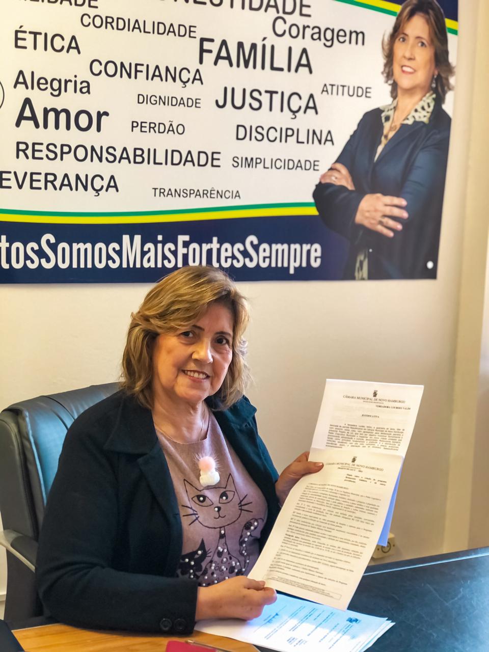 24/05/2021 - Lourdes Valim é autora de projeto para criação de Programa Restaurante Solidário em Novo Hamburgo