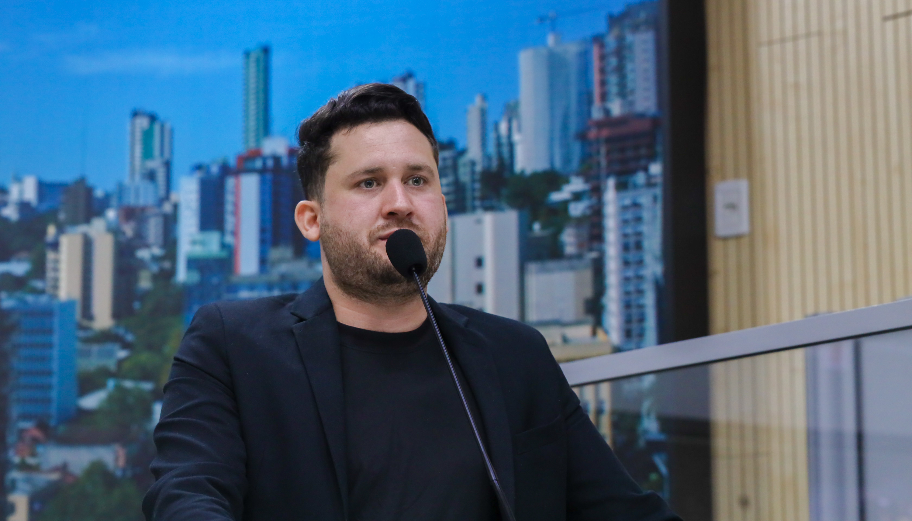 24/07/2025 - Eliton Ávila solicita hidrojateamento em bocas de lobo no bairro Canudos