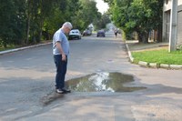 24/09/2019 - Vereador Nor Boeno zela pela segurança de motoristas e pedestres ao pedir recomposição asfáltica em rua da Vila Iguaçu