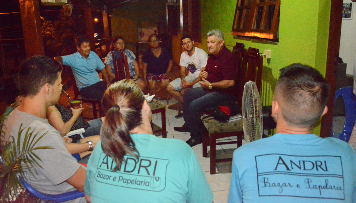 25/02/2019 - Vereador Nor Boeno recebe demanda relacionada à Saúde em ação do Mandato Comunitário no bairro São José 