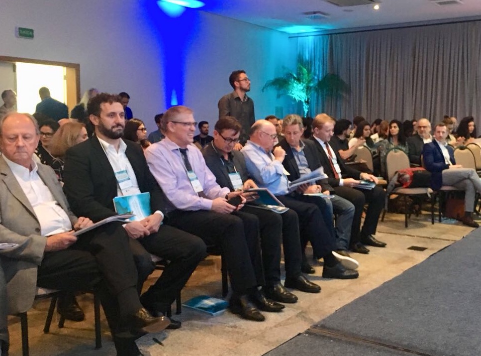 25/04/2018 - Vereador Issur Koch participa de evento sobre biomecânica do Calçado