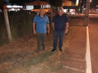 25/04/2018 - Vereador Nor Boeno recebe pedido de conserto de infiltração em Canudos