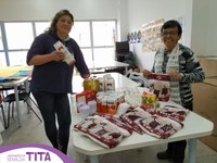 25/07/2019 - Tita entrega doações da Rede Integrada Laço Lilás ao Grupo de Mulheres da Oficina de Culinária da Praça CEU
