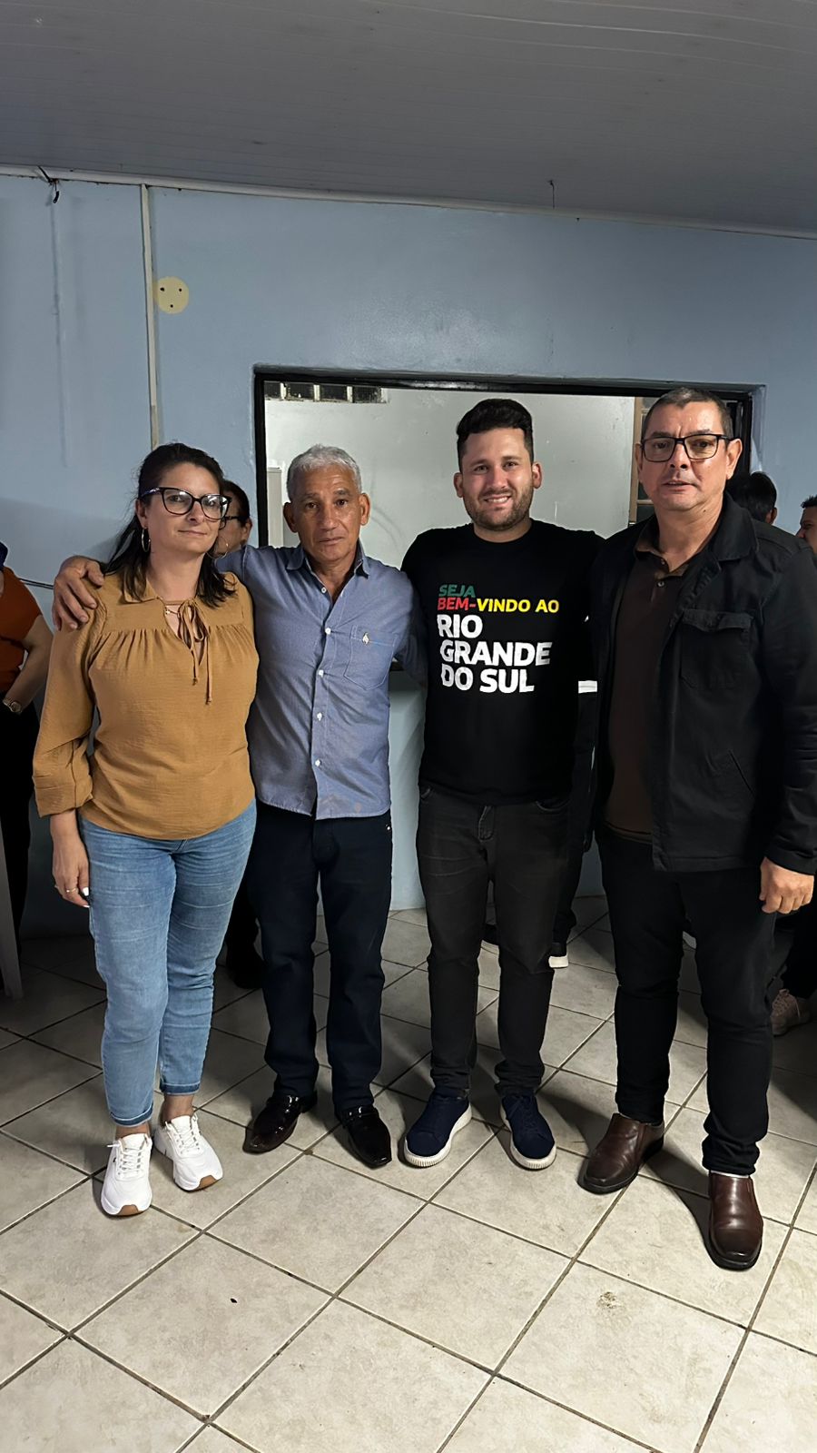 25/11/2025 - Vereador Eliton prestigia posse do novo presidente da Associação de Moradores da Comunidade da Pedreira