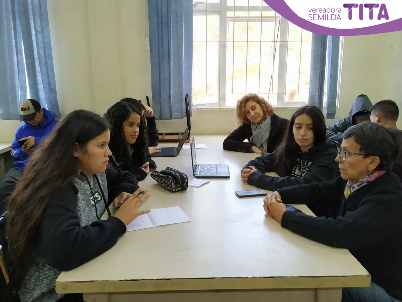 26/06/2019 - Tita participa de bate-papo com alunas da EMEF Adolfina Diefenthäler