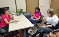 26/08/2022 - Vereadora Tita recebe Gerente Administrativa da Asbem