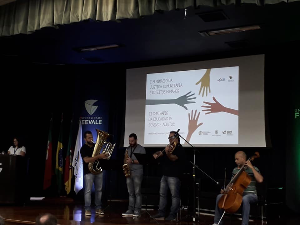 27/02/2019 - Tita participa de seminários de Justiça Comunitária e Direitos Humanos e da Educação de Jovens e Adultos