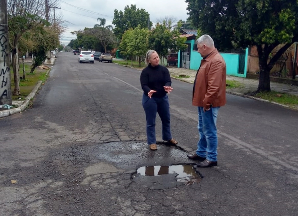 27/08/2018 - Nor Boeno solicita operação tapa-buraco para rua da Vila Iguaçu 