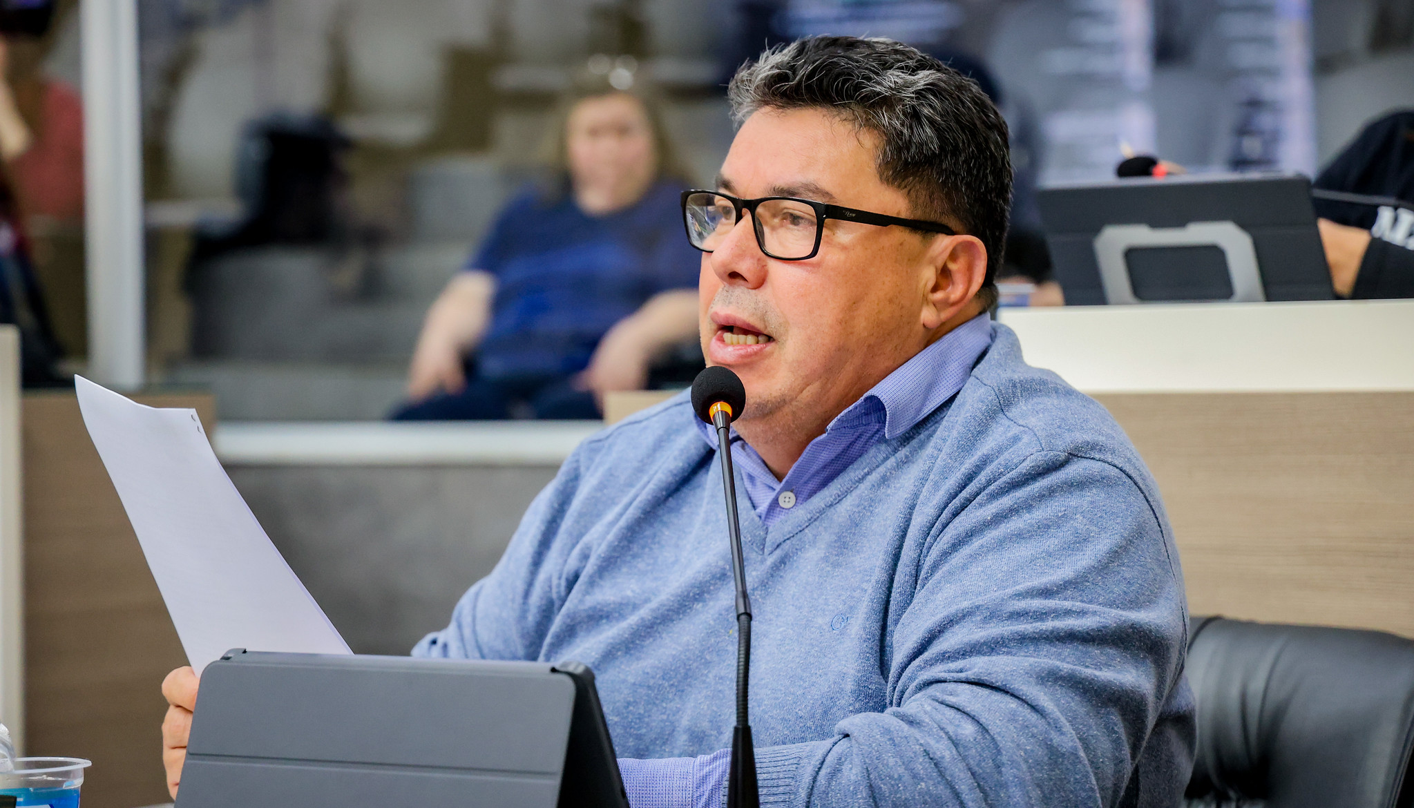 27/08/2026 - Brizola celebra sanção da Lei que cria o Programa Municipal das Cozinhas Solidárias