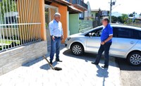 27/09/2019 - Vereador Nor Boeno requer conserto de infiltração em passeio público 