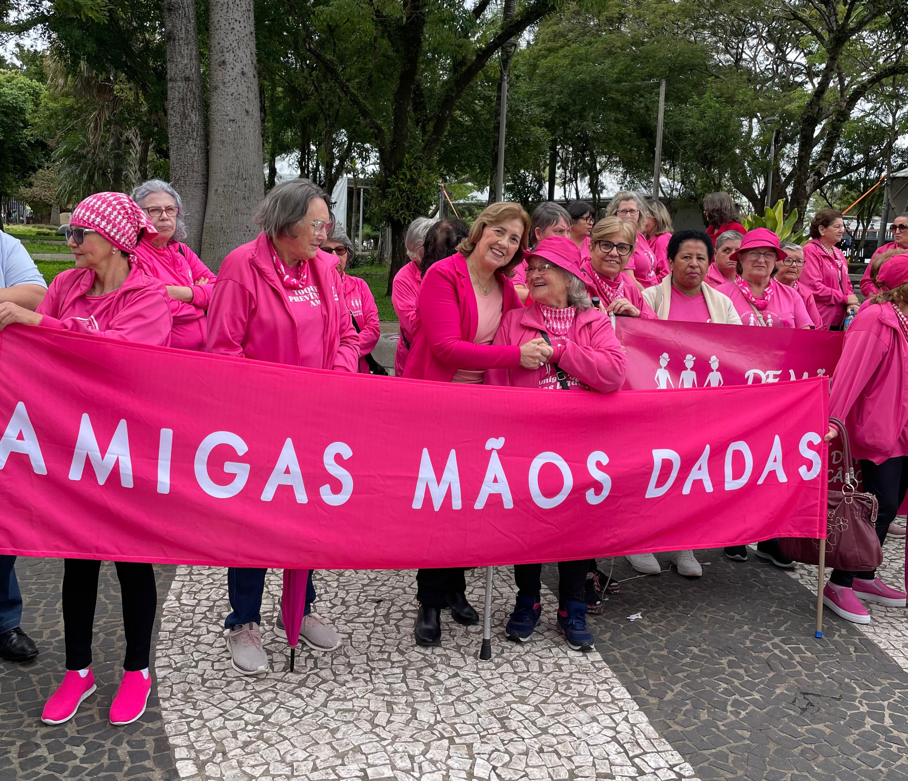 27/10/2023 - Em seu primeiro ano como procuradora da Mulher, Lourdes Valim reforça engajamento no Outubro Rosa