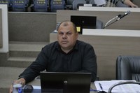 27/11/2019 - Vereador Fernando Lourenço reivindica manutenção em praça da rua Ícaro