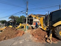 27/11/2025 - Nor Boeno atende demanda de moradores da Rua Vereador Carlos Emilio Kolling, no bairro São Jorge