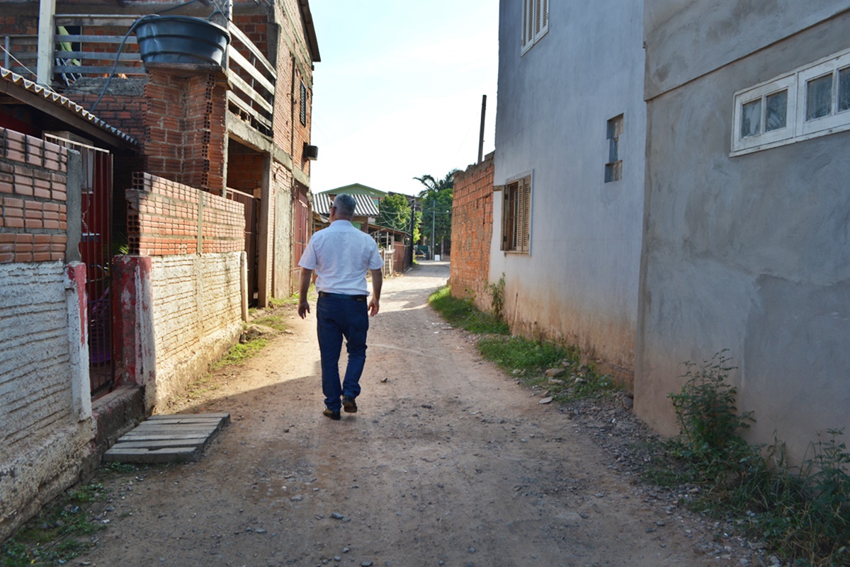 28/04/2020 - Vereador Nor Boeno solicita melhorias em travessa de Canudos