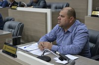 28/06/2019 - Fernando Lourenço requer colocação de lâmpadas na rua Athanásio Becker