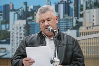 28/08/2019 - Vereador Nor Boeno solicita recolhimento de galhos e entulhos na rua Santo André