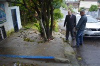 29/05/2019 - Vereador Nor Boeno solicita conserto de infiltração em passeio público no bairro Primavera