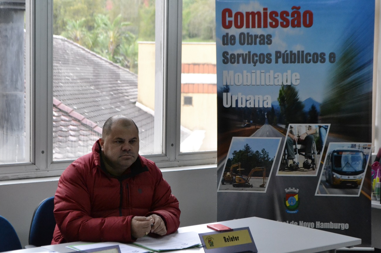 29/10/2019 - Fernando Lourenço demanda recolhimento de resíduos na rua Ferrabraz