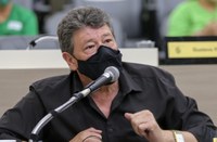 29/10/2021 - Serjão encaminha pedidos de melhorias no bairro Lomba Grande