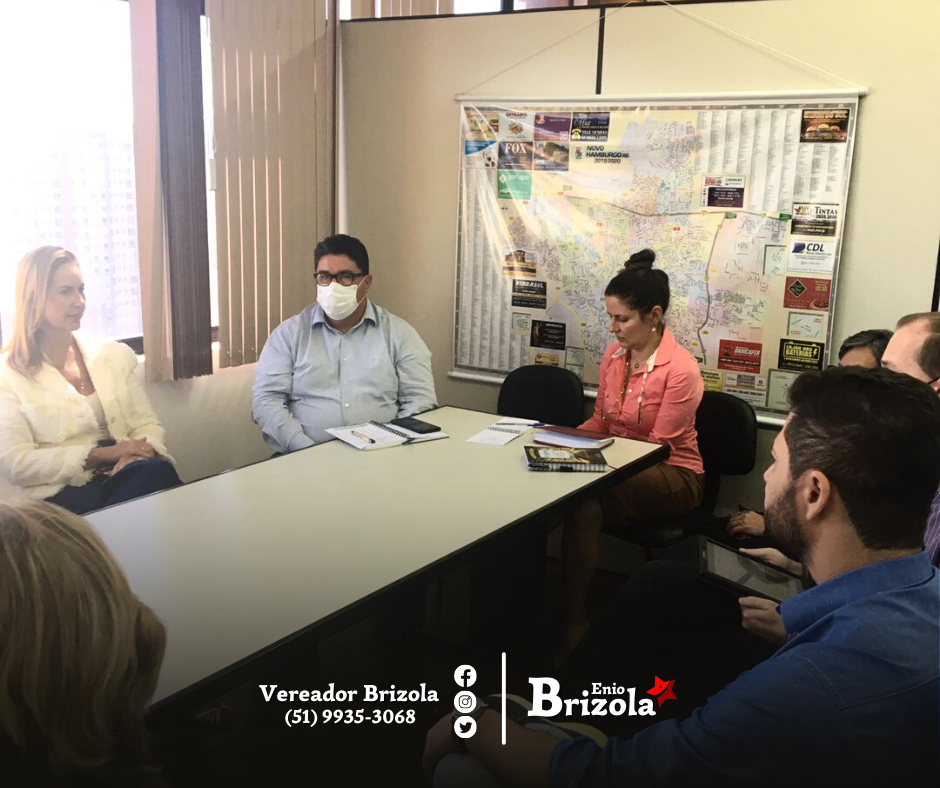 30/03/2022 - Vereador Brizola participa de reunião sobre a ocupação dos moradores da rua Minuano