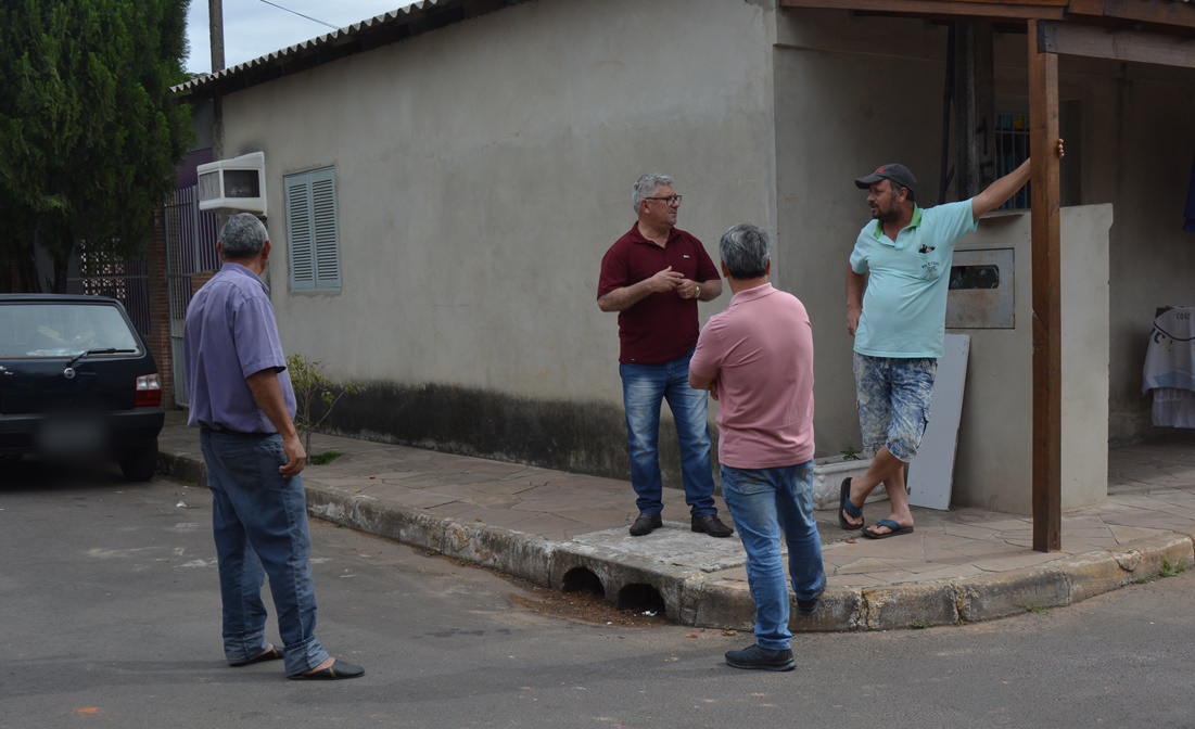 30/09/2019 - Vereador Nor Boeno coloca-se à disposição para escutar moradores do Loteamento Pampa e receber demandas