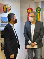 31/03/2021 - Presidente Raizer participa de reunião com ex-secretário estadual de educação