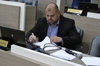 31/10/2019 - Fernando Lourenço demanda recolhimento de entulhos na rua São João