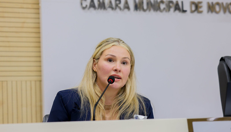 11/09/2025 - Daia Hanich solicita estudo para que farmácias das UBSs funcionem no horário de almoço