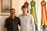 08/01/2018 - Presidente do Legislativo recebe visita de patrão do CTG Essência da Tradição