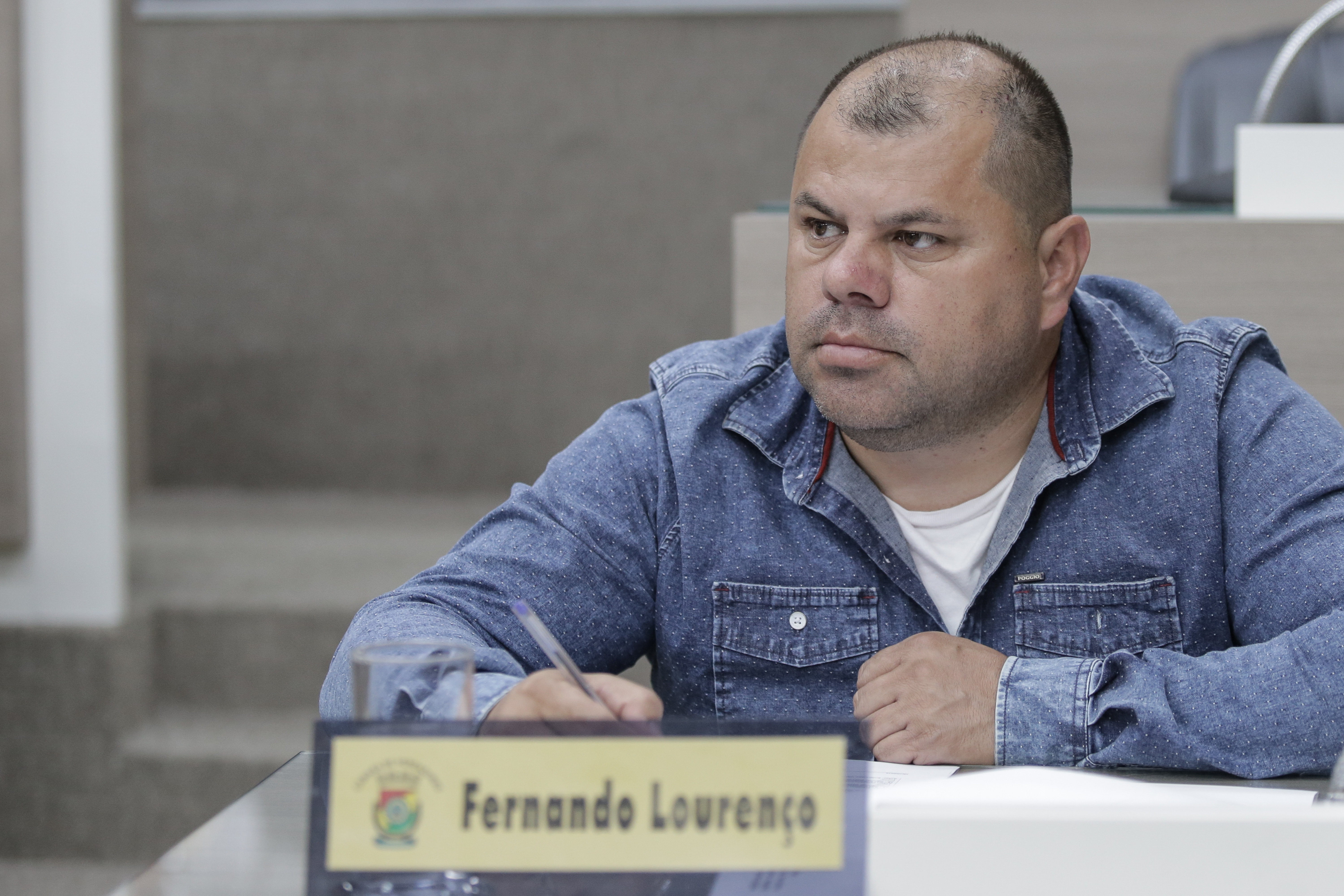 18/10/2018 - Fernando Lourenço solicita limpeza da Capela Mortuária no bairro Kephas