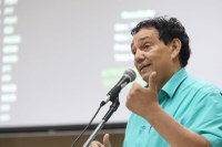 06/02/2020 - Vereador Inspetor Luz solicita poda de árvore na esquina das ruas Catulo da Paixão Cearense e Sepé Tiaraju